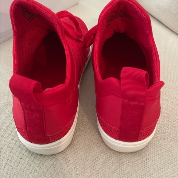 Steve Madden lancer slip on sneakers red women’s 8.5 - Picture 3 of 7